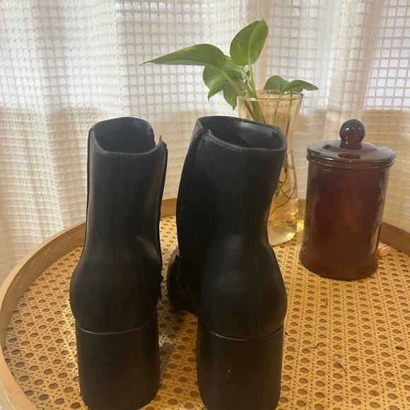 Madden Girl Black Ankle Boots - Picture 3 of 4